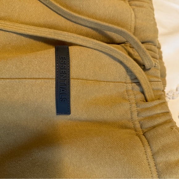 Fear Of God Sweat Shorts - Picture 5 of 6
